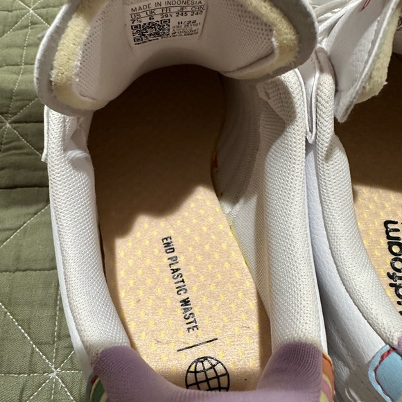 Adidas women’s Grand Court - Picture 5 of 8